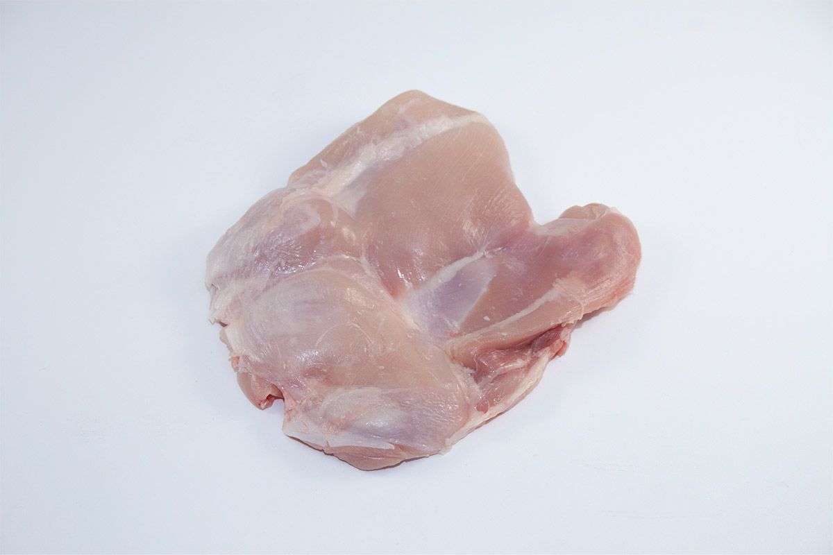 CARNE DE MUSLO DE POLLO CON PIEL 1 CARNE DE MUSLO DE POLLO CON PIEL